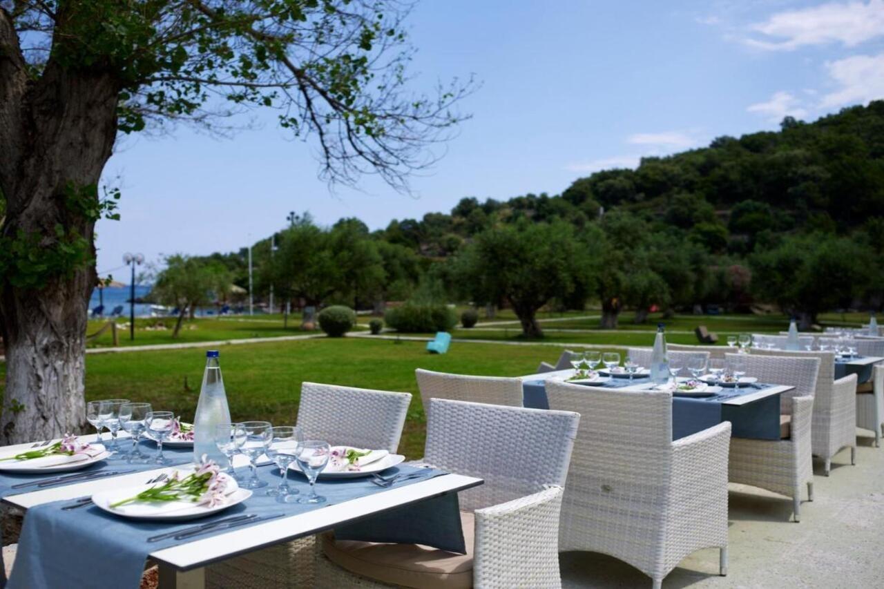 Belle Helene Hotel Vathí Restaurang bild